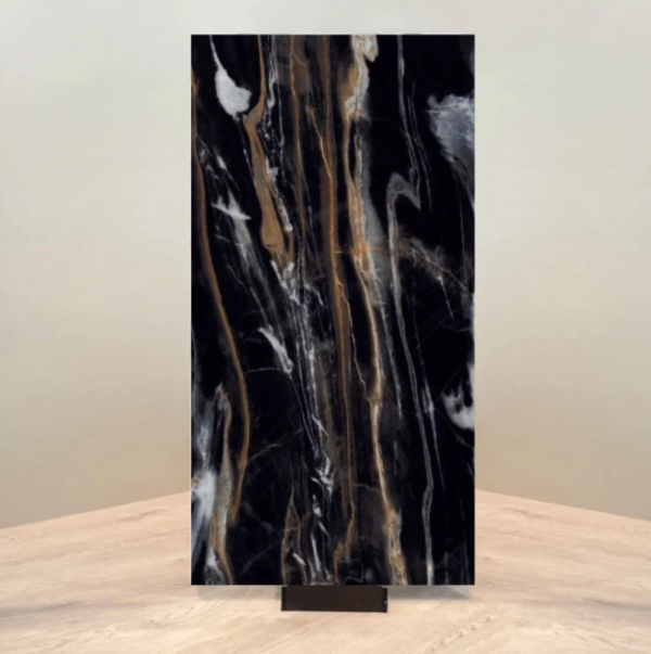 Placa Evreux Black Murk